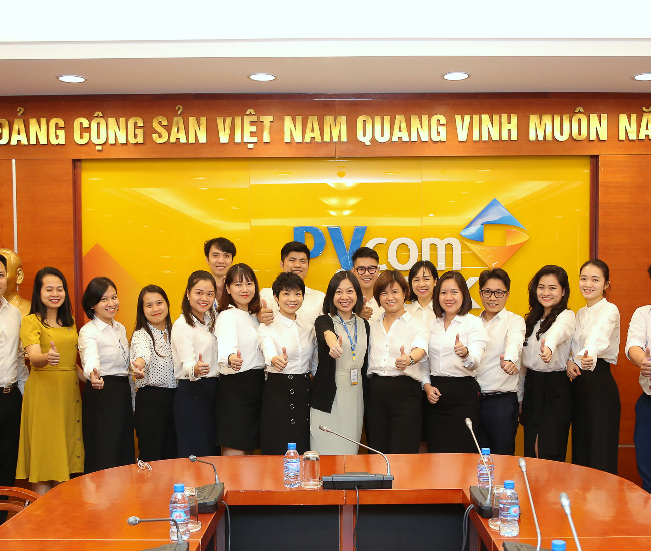 Lễ ra mắt biệt đội “Người truyền lửa” - PVcomBank.